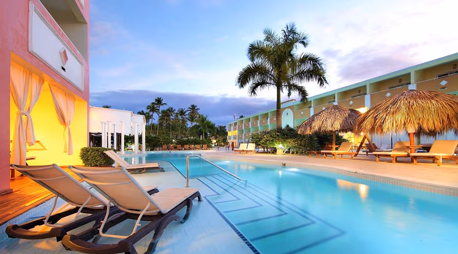 TRS Turquesa Hotel Transfer – Private, Adults-Only & Premium Transport from Punta Cana Airport (PUJ)<